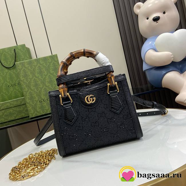 Bagsaaa Gucci Diana mini leather handbag - 1