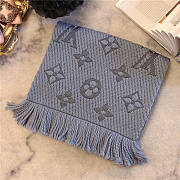 Bagsaaa Louis Vuitton Monogram scarf in grey 170cm x 30cm - 6
