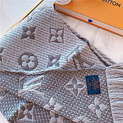 Bagsaaa Louis Vuitton Monogram scarf in grey 170cm x 30cm - 5