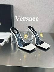 	 Bagsaaa Versace Sandals In White - 2