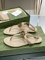 	 Bagsaaa Gucci Double G leather thong sandals beige - 3