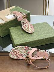 	 Bagsaaa Gucci Double G leather thong sandals flower - 5