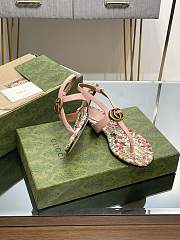 	 Bagsaaa Gucci Double G leather thong sandals flower - 3