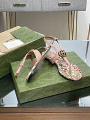 	 Bagsaaa Gucci Double G leather thong sandals flower - 2