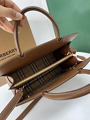 Bagsaaa Burberry Double Handle Bag Archive Beige - 4