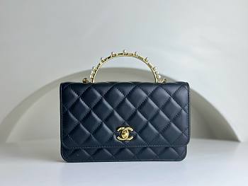 Bagsaaa Chanel WOC Black Lambskin With Pearl Top Handle - 19x12x3.5cm