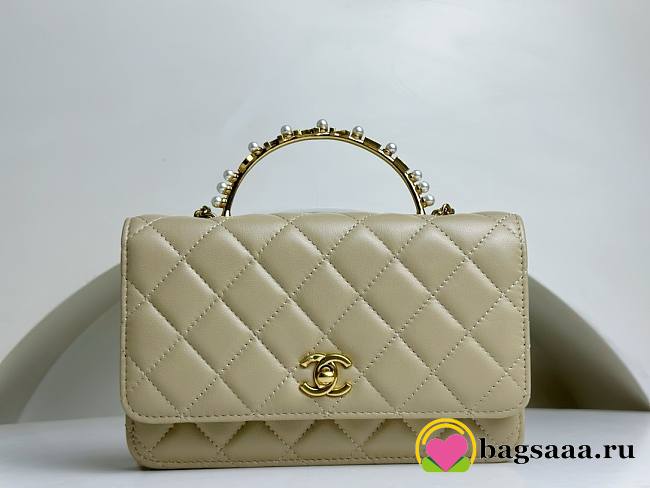 	 Bagsaaa Chanel WOC Beige Lambskin With Pearl Top Handle - 19x12x3.5cm - 1