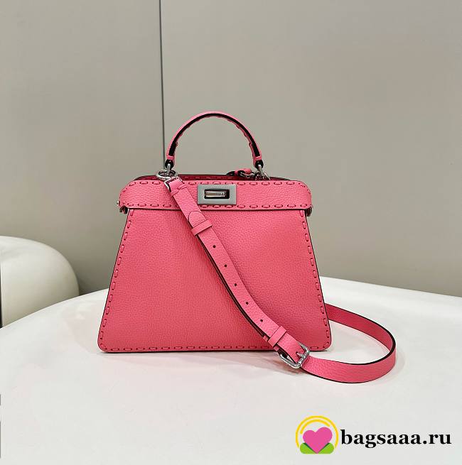 	 Bagsaaa Fendi Peekaboo ISeeU Small Midnight Pink Selleria bag with oversized topstitching - 1