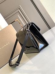 Bagsaaa Bvlgari Serpenti Forever East-West small shoulder bag in black Shiny Brushed calf leather - 2