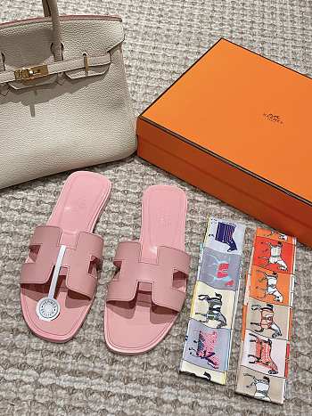 Bagsaaa Hermes Oran Sandals Box calfskin In Pink