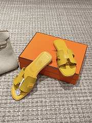 	 Bagsaaa Hermes Oran Sandals Box calfskin In Yellow - 3