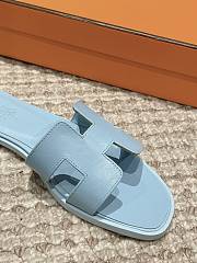 	 Bagsaaa Hermes Oran Sandals Box calfskin In Blue - 3