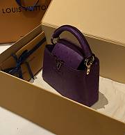 	 Bagsaaa Louis Vuitton Capucines Ostrich Leather Purple - 5