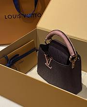 Bagsaaa Louis Vuitton Capucines Ostrich Leather Purple & Pink - 5