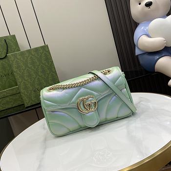 	 Bagsaaa Gucci GG Marmont Shoulder Bag In Green Iridescent - 15*26*7cm