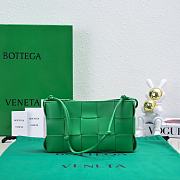 Bagsaaa Bottega Veneta green nappa leather Cassette shoulder bag - 22.5*13.5*4.5cm - 3