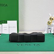 	 Bagsaaa Bottega Veneta black nappa leather Cassette shoulder bag - 22.5*13.5*4.5cm - 6