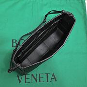 	 Bagsaaa Bottega Veneta black nappa leather Cassette shoulder bag - 22.5*13.5*4.5cm - 2