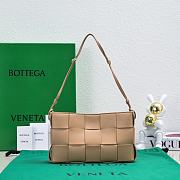 	 Bagsaaa Bottega Veneta beige nappa leather Cassette shoulder bag - 22.5*13.5*4.5cm - 6
