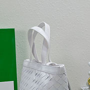 	 Bagsaaa Bottega Veneta Small Flip Flap White Tote bag - 23*18.5*15cm - 2