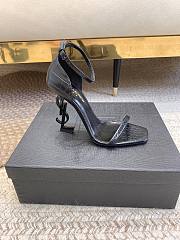 Bagsaaa YSL Opyum black crocodile leather sandals 10.5cm - 3