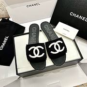Bagsaaa Chanel Black CC Logo Slides - 1