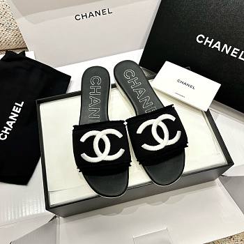 Bagsaaa Chanel Black CC Logo Slides