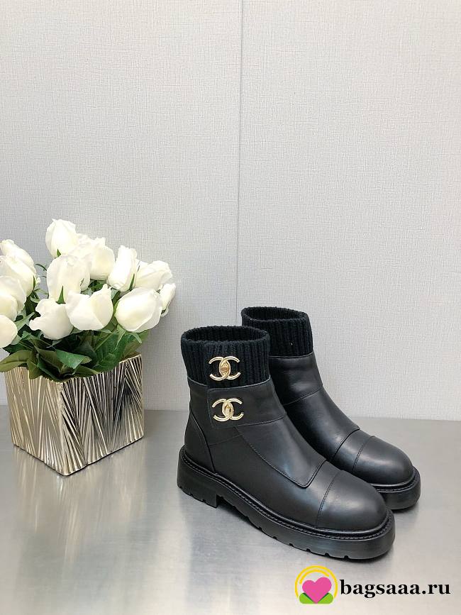 Bagsaaa Chanel CC Logo Black Chelsea Short Boots - 1