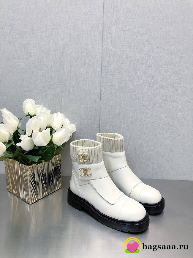 	 Bagsaaa Chanel CC Logo White Chelsea Short Boots - 1