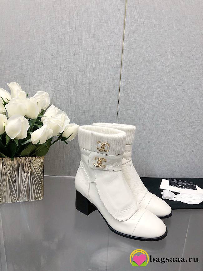 Bagsaaa Chanel CC Logo White Ankle Short Boots - 1