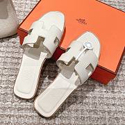 Bagsaaa Hermes Oran Sandals Box calfskin In White - 2