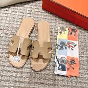 Bagsaaa Hermes Oran Sandals Box calfskin In Beige - 1