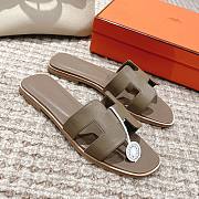 Bagsaaa Hermes Oran Sandals Box calfskin In Taupe - 6