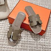 Bagsaaa Hermes Oran Sandals Box calfskin In Taupe - 3