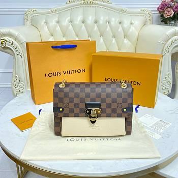 Bagsaaa Louis Vuitton Vavin bag PM Damier Ebene White - 25 x 17 x 9.5 cm