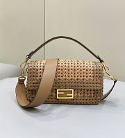 Bagsaaa Fendi Baguette Bag Interlaced Leather - 3