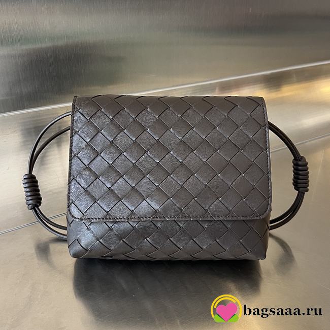 Bagsaaa Bottega Veneta Mini Leather Intrecciato Cross-Body Bag Brown - 19*15*6cm - 1