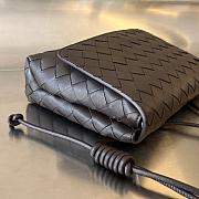 Bagsaaa Bottega Veneta Mini Leather Intrecciato Cross-Body Bag Brown - 19*15*6cm - 2