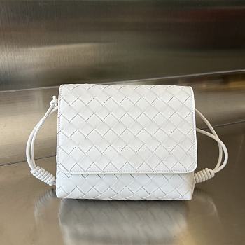 	 Bagsaaa Bottega Veneta Mini Leather Intrecciato Cross-Body Bag White - 19*15*6cm