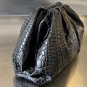 Bagsaaa Bottega Veneta Classic Pouch Black Crocodile Leather - 40*18*18cm - 4
