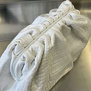 	 Bagsaaa Bottega Veneta Classic Pouch White Crocodile Leather - 40*18*18cm - 5