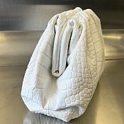 	 Bagsaaa Bottega Veneta Classic Pouch White Crocodile Leather - 40*18*18cm - 4