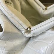 	 Bagsaaa Bottega Veneta Classic Pouch White Crocodile Leather - 40*18*18cm - 2
