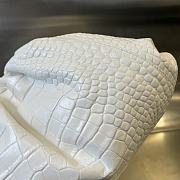 	 Bagsaaa Bottega Veneta Classic Pouch White Crocodile Leather - 40*18*18cm - 3