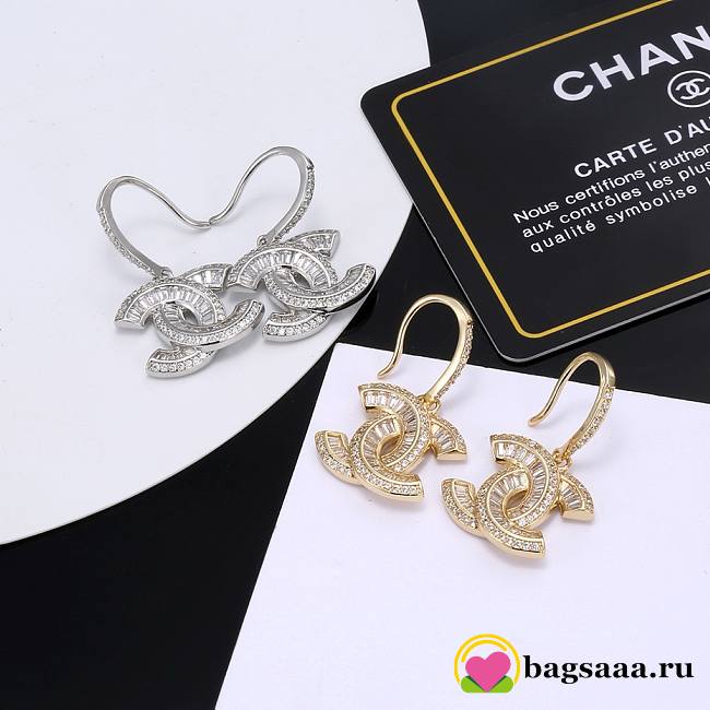 Bagsaaa Chanel CC Stud Earrings With Ear Spike Style - 1