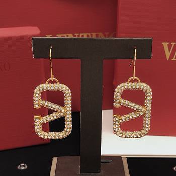 Bagsaaa Valentino Garavani Gold VLogo Crystal Pendant Earrings
