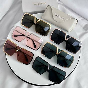 Bagsaaa Valentino Sunglasses