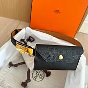 Bagsaaa Hermès Kelly Pocket 18 Belt Black Epsom Gold Hardware - 1