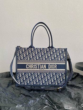 	 Bagsaaa Dior Medium Dior Book Tote Blue Oblique Embroidery and Calfskin With Strap