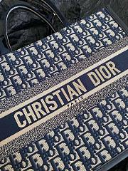 	 Bagsaaa Dior Medium Dior Book Tote Blue Oblique Embroidery and Calfskin With Strap - 2